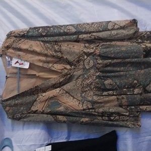 Perfectly priscilia Medium